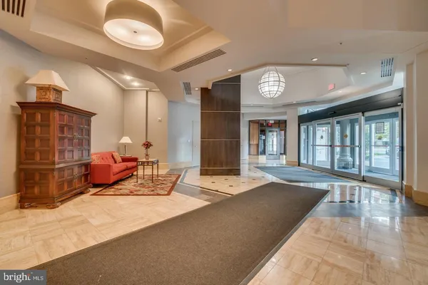 $375,000 | 3101 North Hampton Drive, Unit 1614, Alexandria, VA 22302