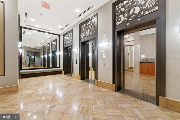 $375,000 | 3101 North Hampton Drive, Unit 1614, Alexandria, VA 22302