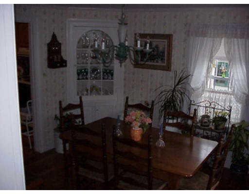 10 Collins Street Worcester, MA 01606 - Photo 9 of 18 Gallery Image 9