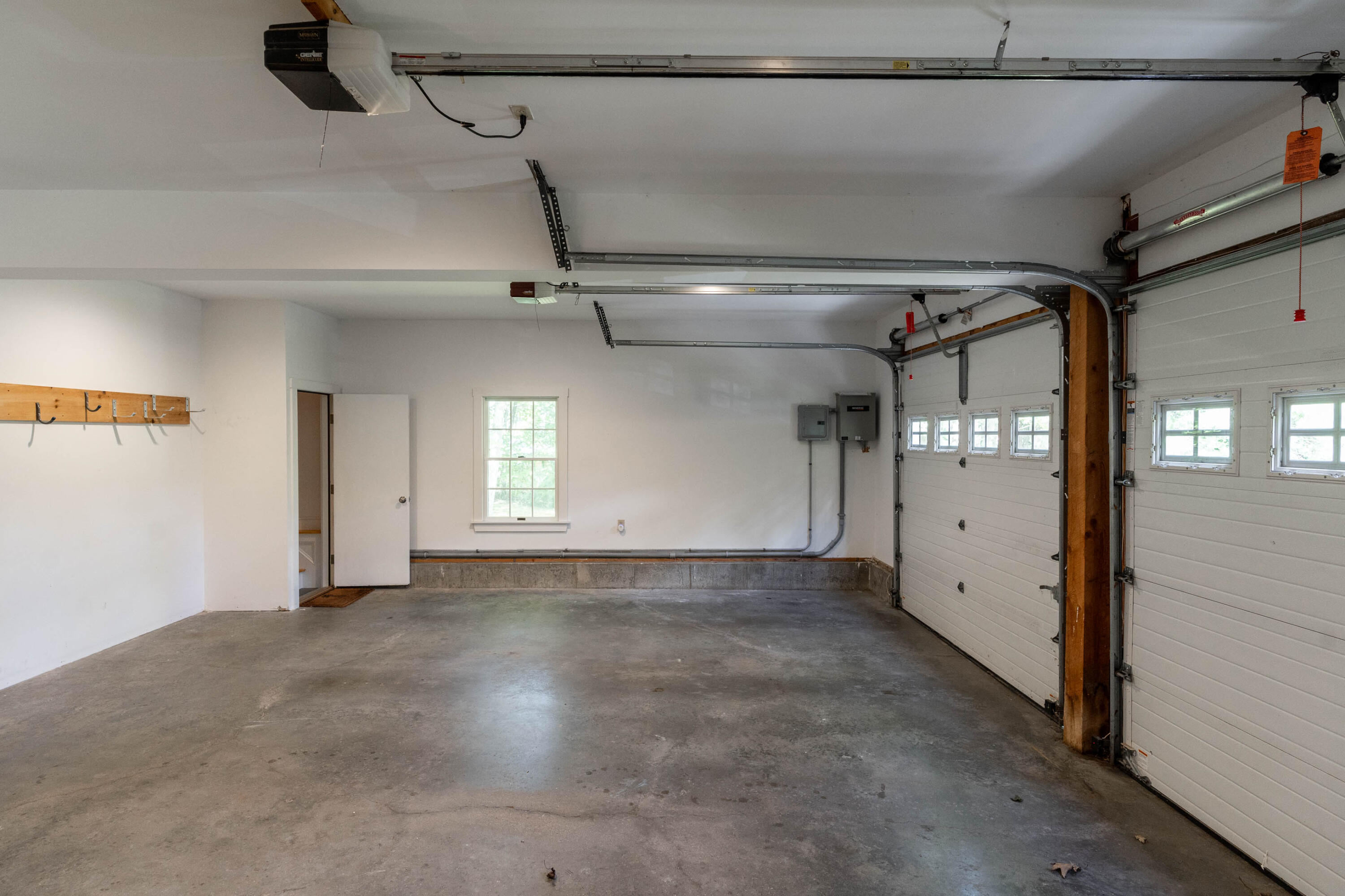 44 Middle Road Falmouth, ME 04105 - Photo 29 of 33 Garage