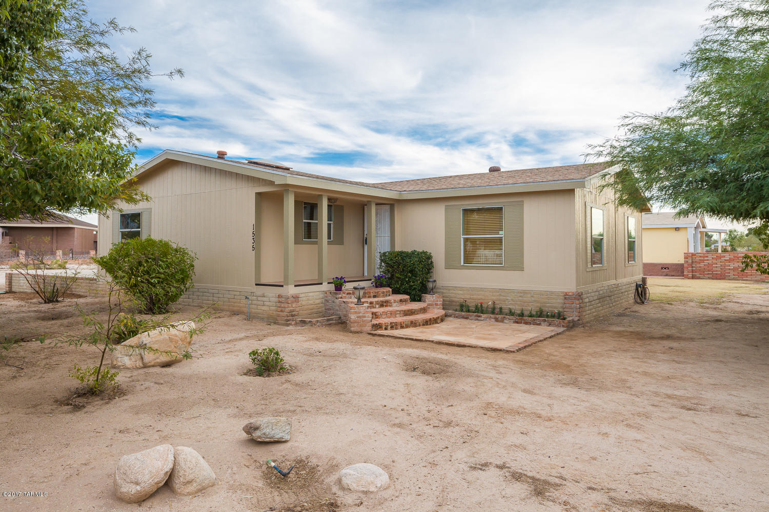 1535 West Roller Coaster Road Tucson, AZ 85704 - Photo 2 of 20 Gallery Image 2