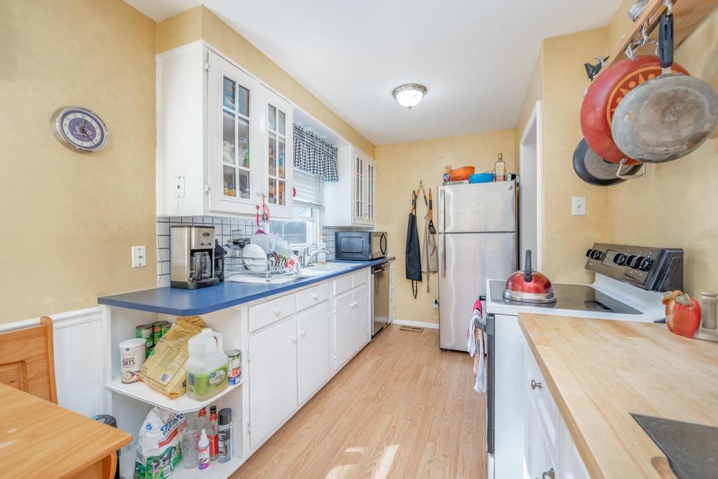 2433 Menlo Street East Wichita, KS 67211 - Photo 12 of 30