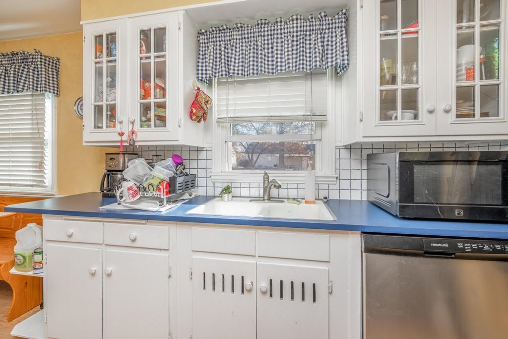 2433 Menlo Street East Wichita, KS 67211 - Photo 14 of 30