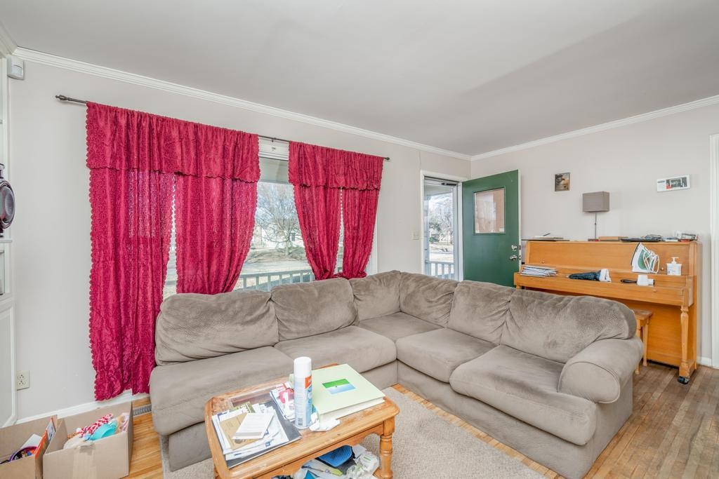 2433 Menlo Street East Wichita, KS 67211 - Photo 8 of 30