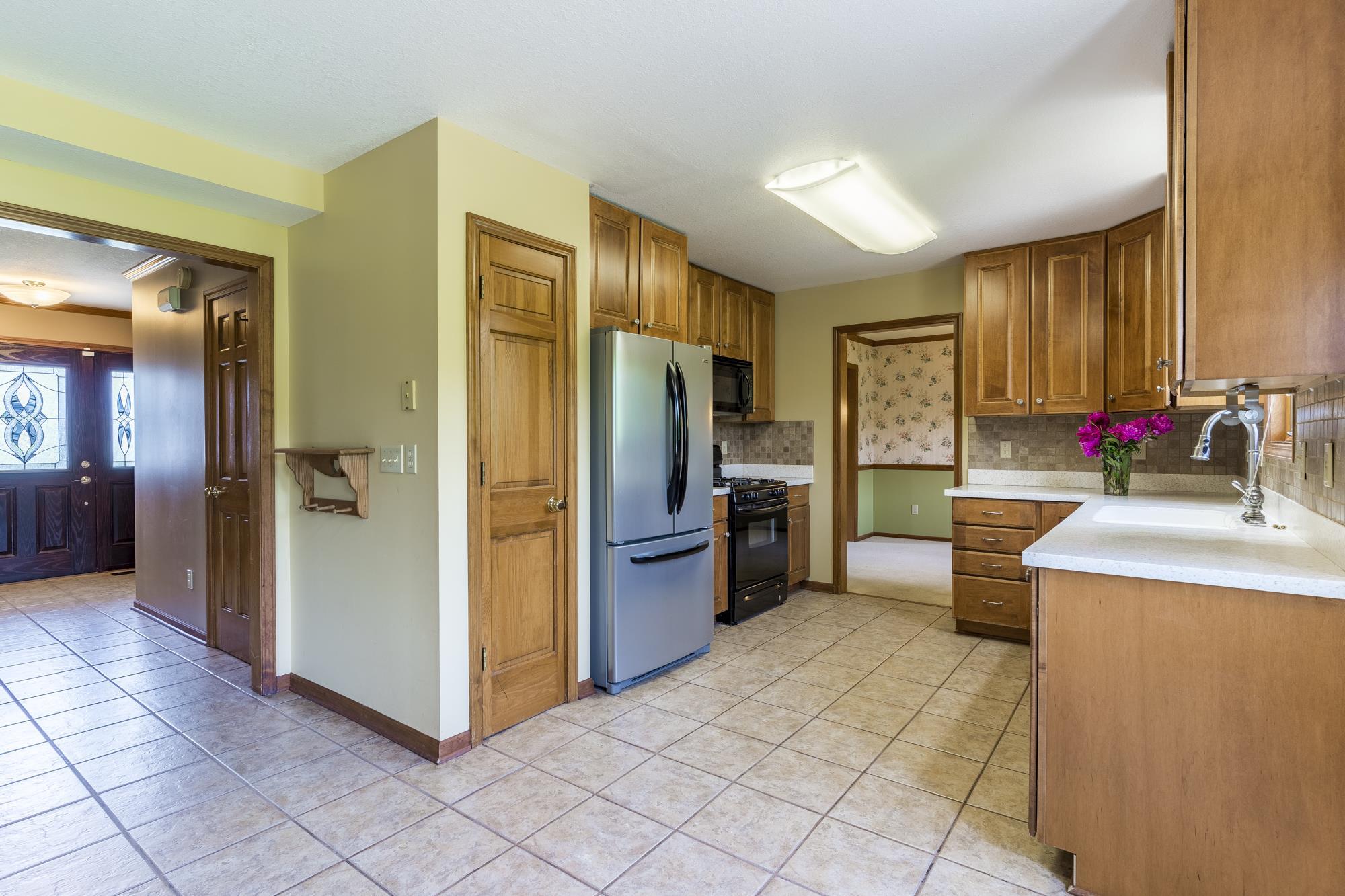 1420 Holly Ridge Run Fort Wayne, IN 46845 - Photo 11 of 36 Gallery Image 11