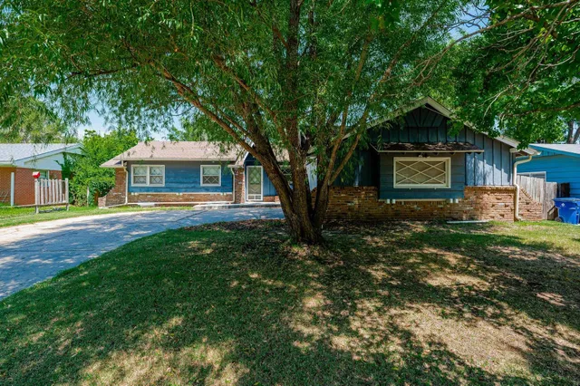 $140,000 | 5810 Memphis Street, Bel Aire, KS 67220