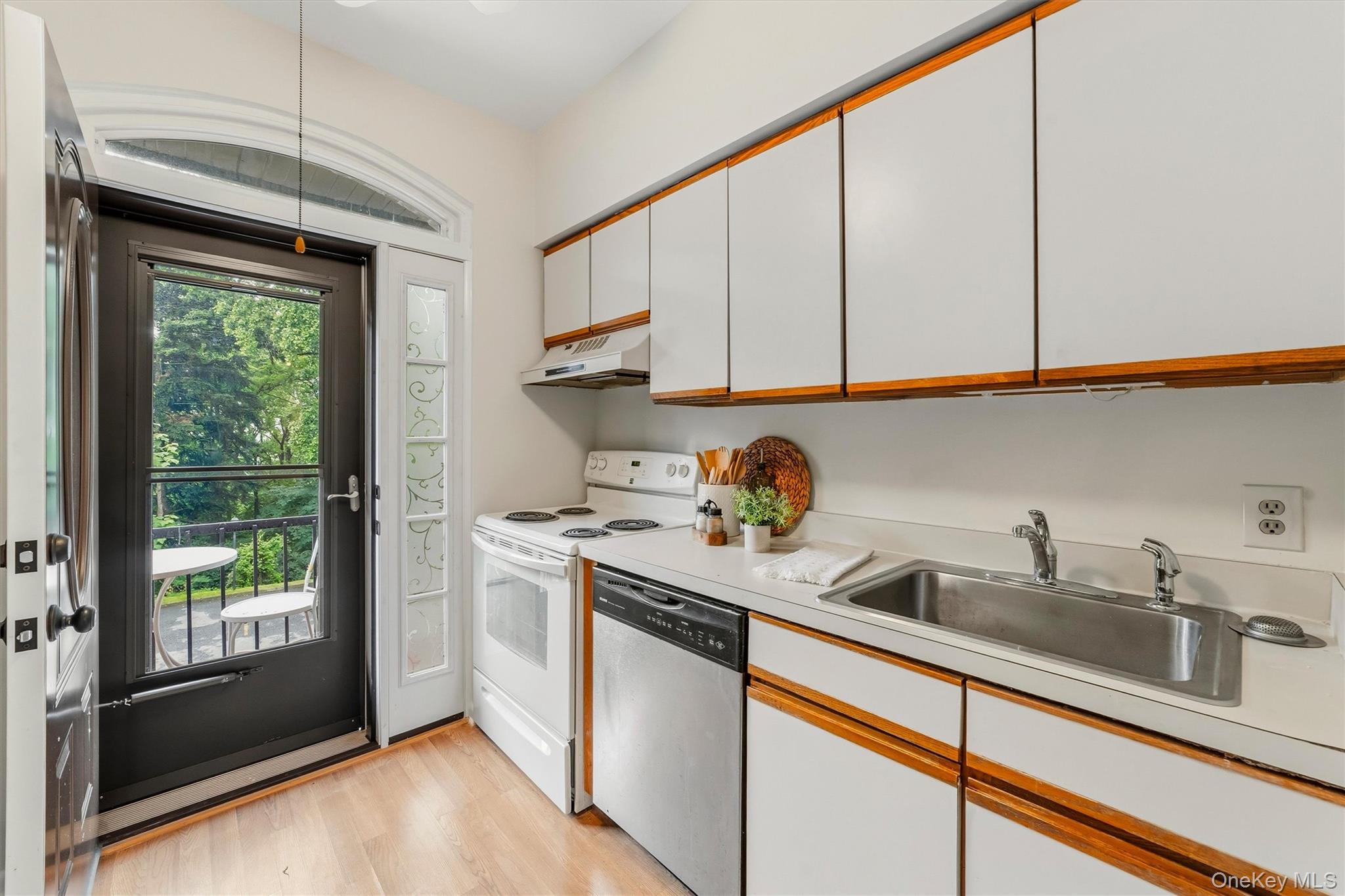 1 Beecher Lane, Unit C7 Peekskill, NY 10566 - Photo 7 of 16