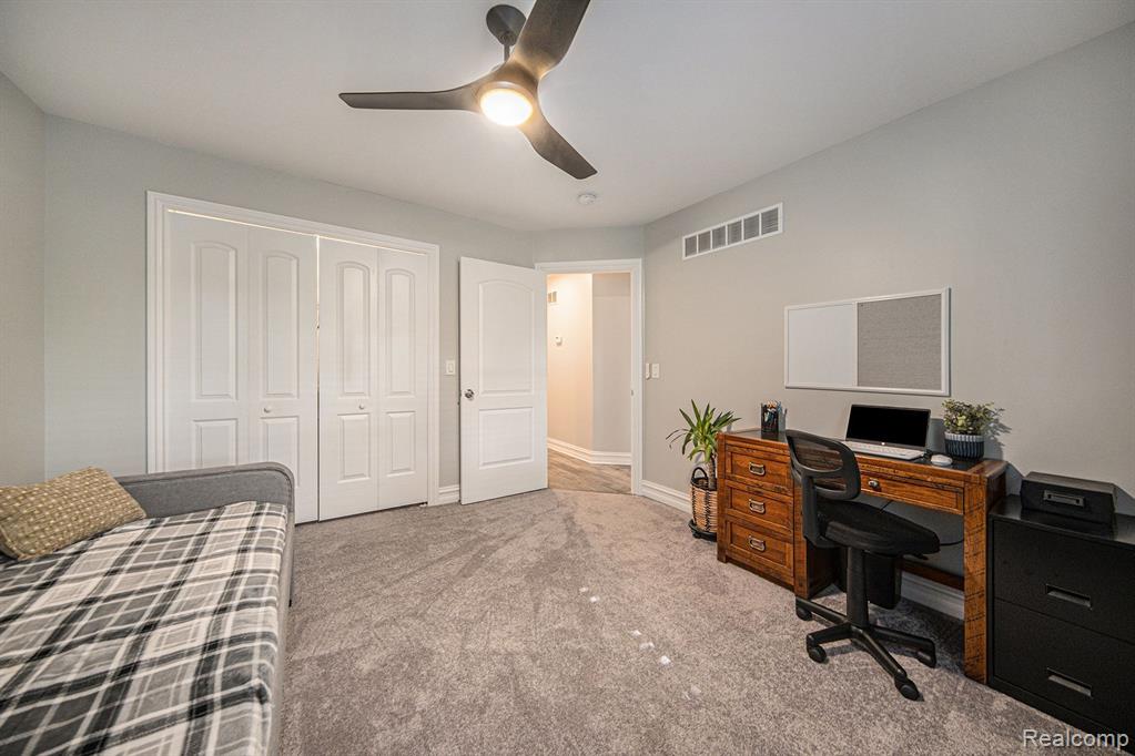 804 Chelsea Ridge Court Howell, MI 48843 - Photo 20 of 28