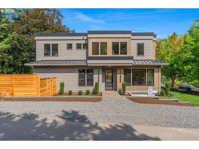 $1,665,000 | 990 Lund Street, Lake Oswego, OR 97034