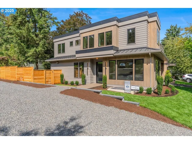 $1,665,000 | 990 Lund Street, Lake Oswego, OR 97034