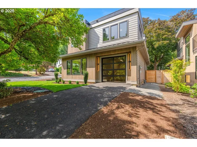 $1,665,000 | 990 Lund Street, Lake Oswego, OR 97034