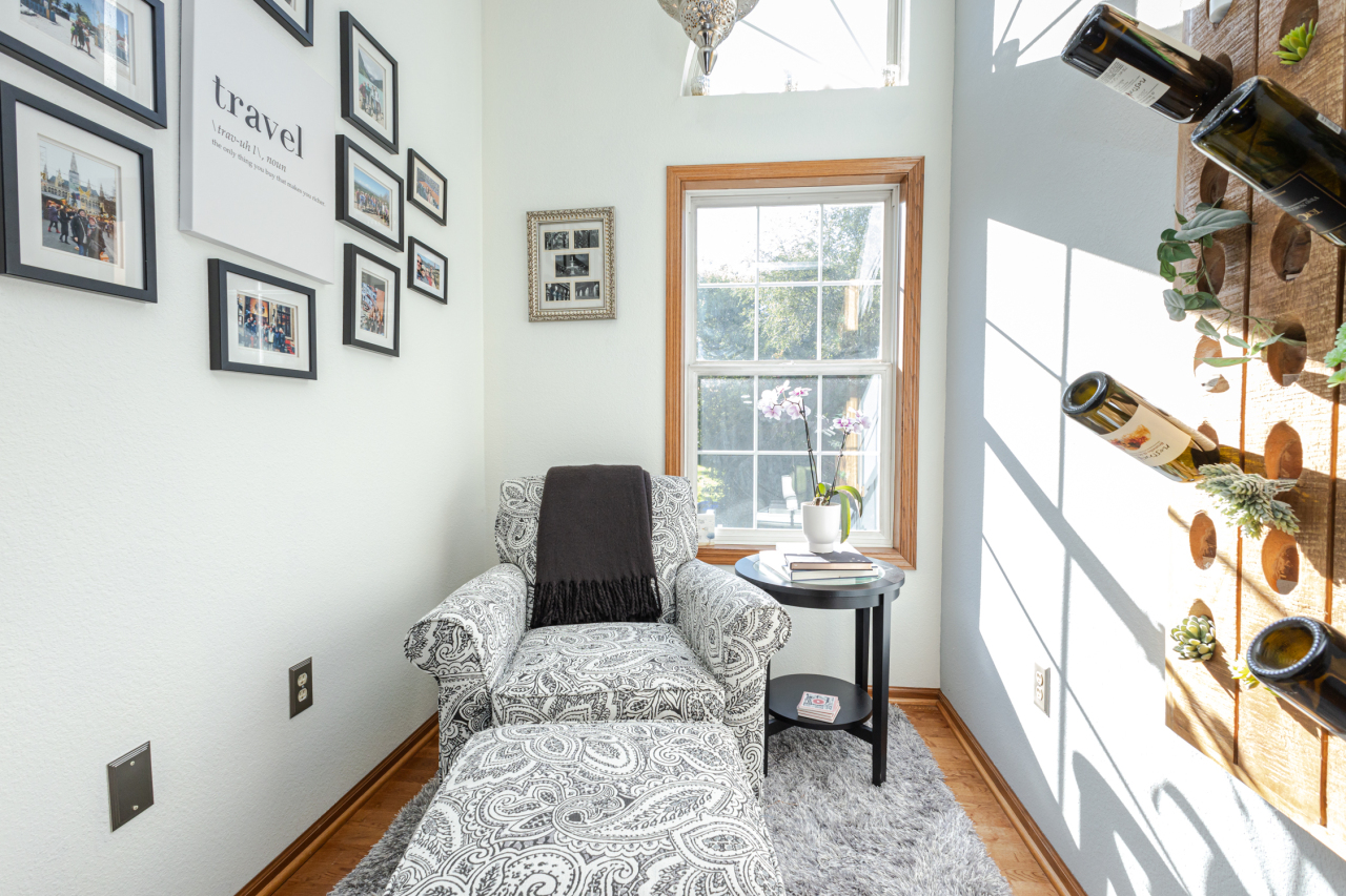 N43W32953 Rasmus Road, Unit 3H Nashotah, WI 53058 - Photo 11 of 52 Living Room