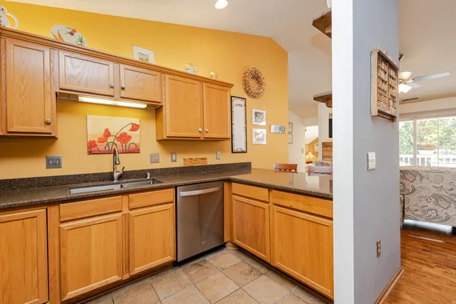 $324,000 | N43W32953 Rasmus Road, Unit 3H, Nashotah, WI 53058