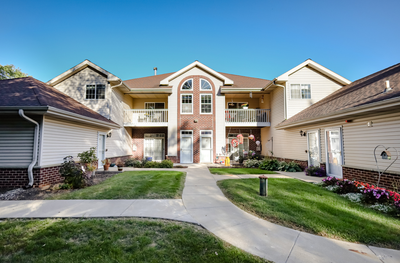 N43W32953 Rasmus Road, Unit 3H Nashotah, WI 53058 - Photo 2 of 52 Welcome!