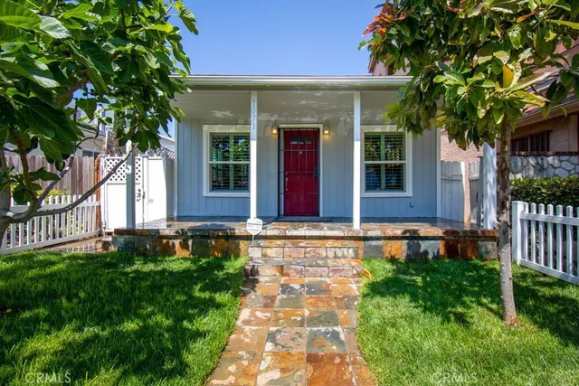 $3,500 | 1071 Newport Avenue, Long Beach, CA 90804