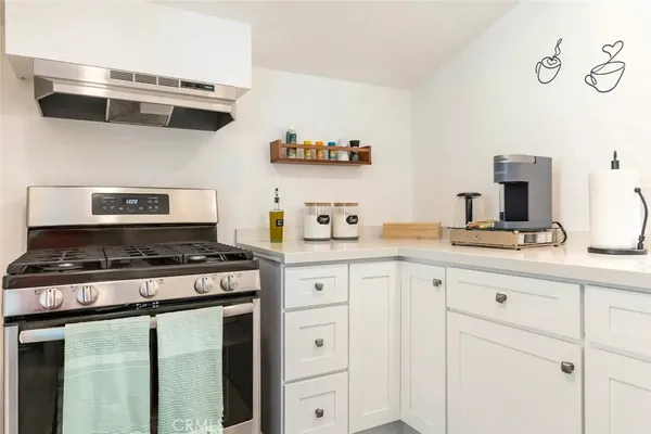 $3,500 | 1071 Newport Avenue, Long Beach, CA 90804