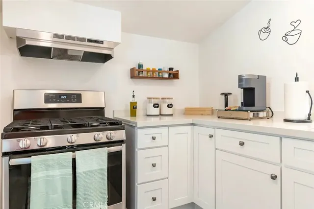 $3,500 | 1071 Newport Avenue, Long Beach, CA 90804