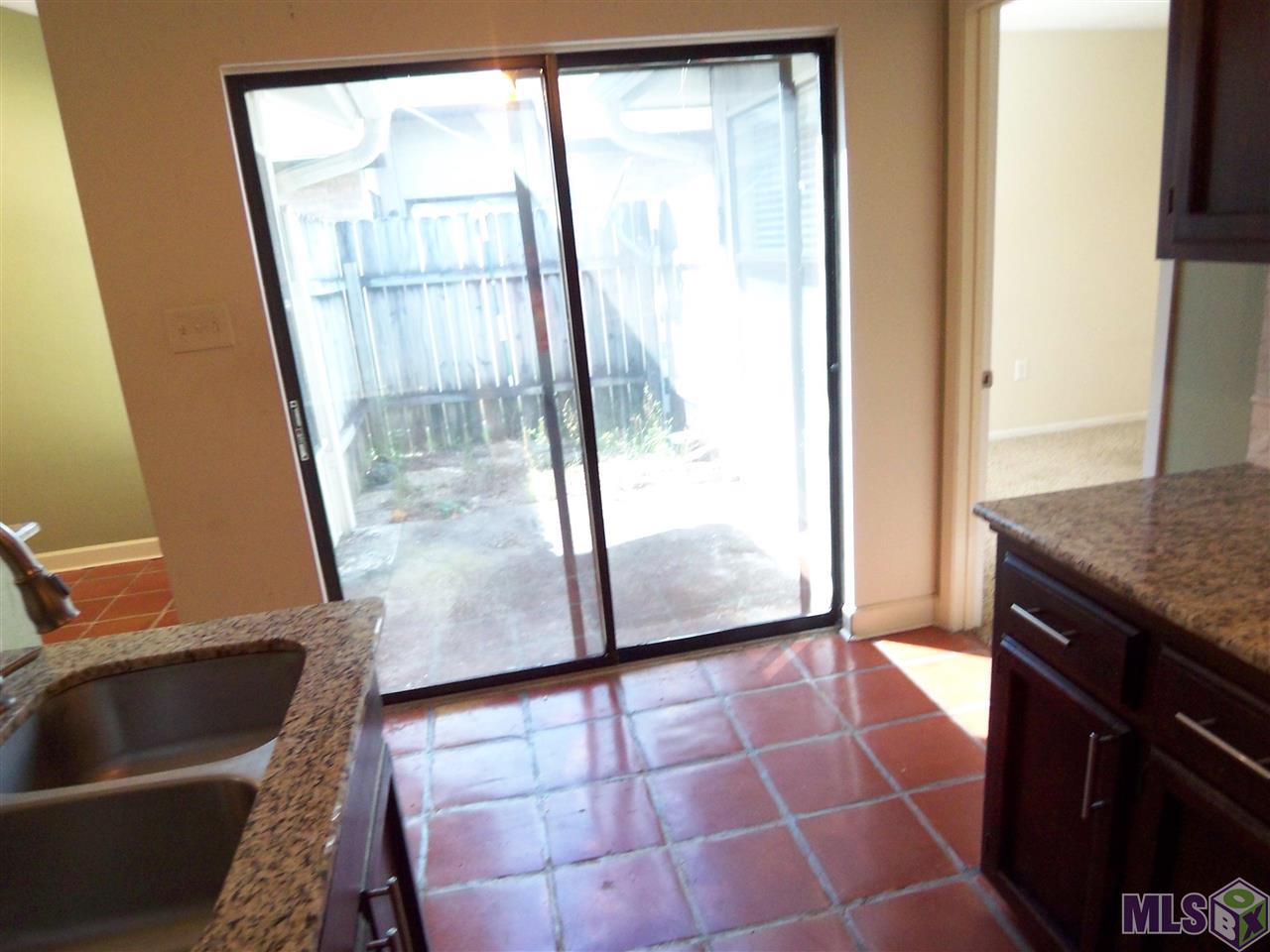 8029 Summa Avenue, Unit A Baton Rouge, LA 70809 - Photo 8 of 28