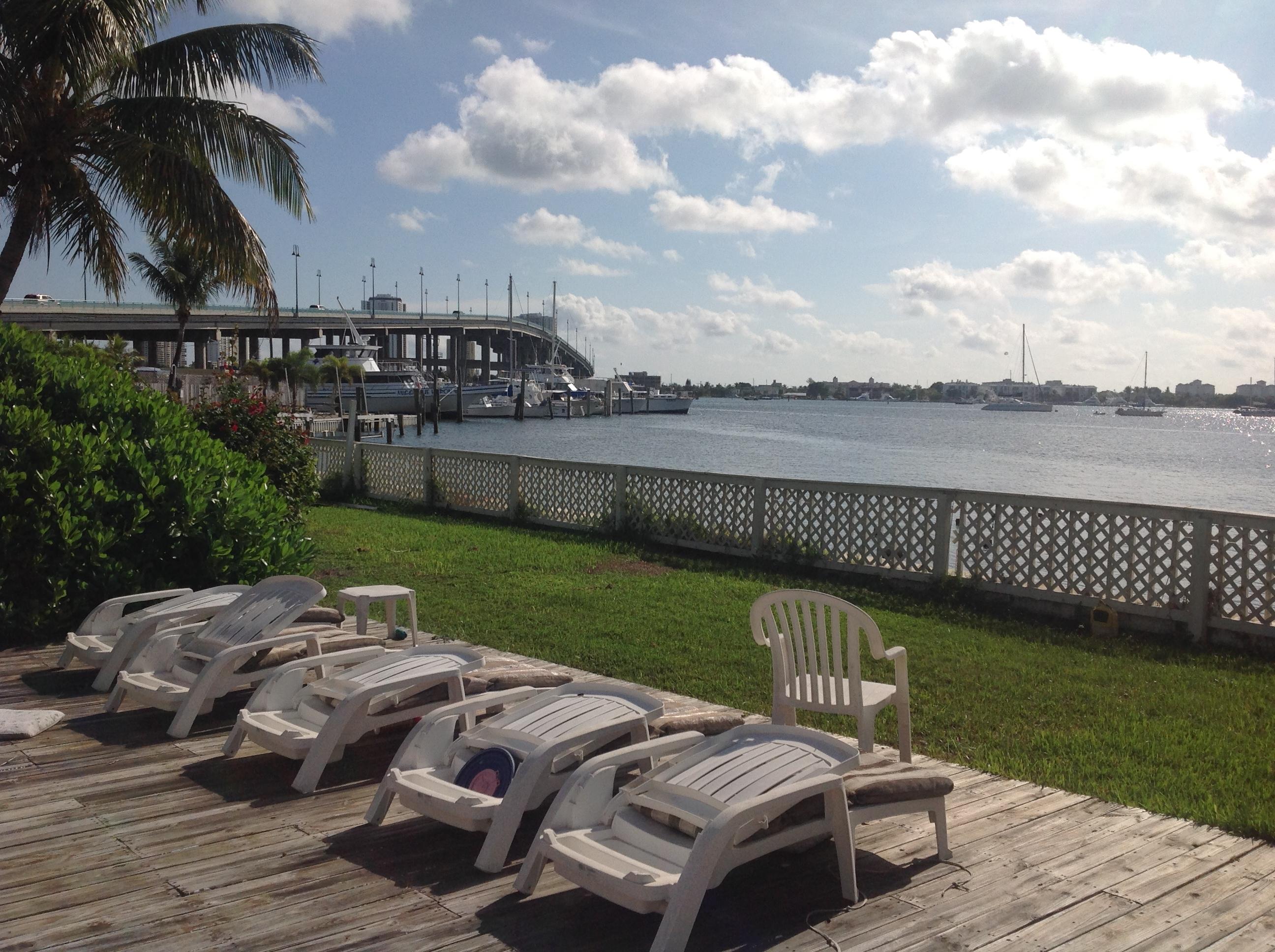 337 East 25th Street Riviera Beach, FL 33404 - Photo 4 of 7 a view of a terrace with furniture