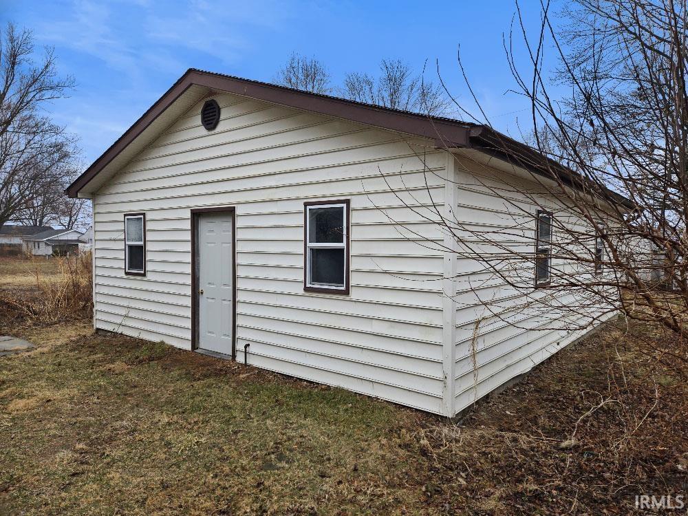 811 North Church Street Sharpsville, IN 46068 - Photo 7 of 27
