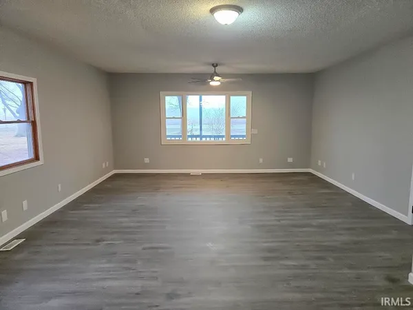 $239,000 | 811 North Church Street, Sharpsville, IN 46068