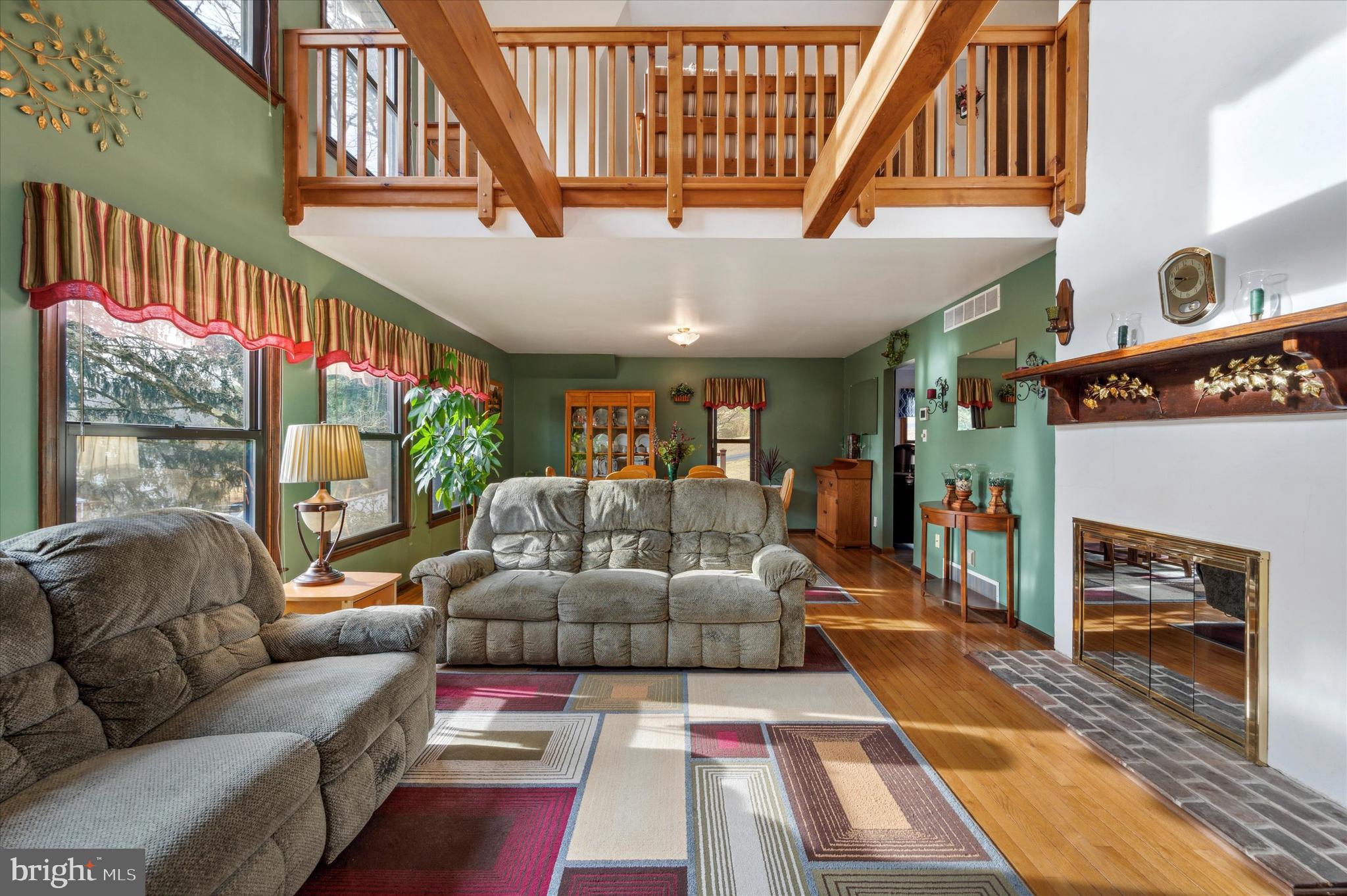 220 Crum Creek Road Media, PA 19063 - Photo 4 of 35