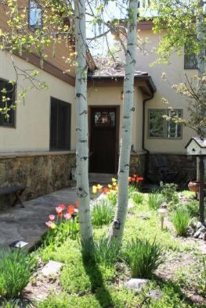 111 Buckboard Road, Unit A Edwards, CO 81632 - Photo 4 of 17 Front Entry
