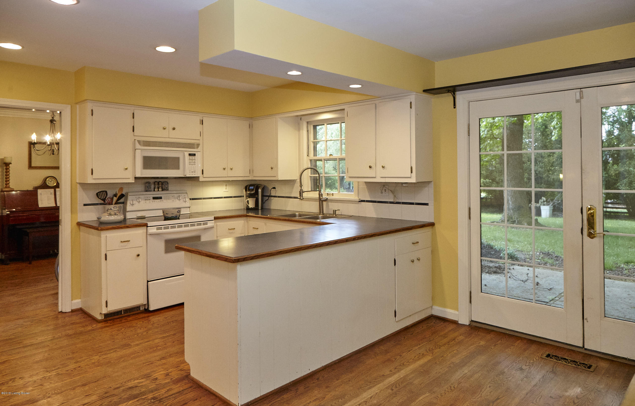 3300 Haddon Road Louisville, KY 40241 - Photo 3 of 37 Eat in kitchen