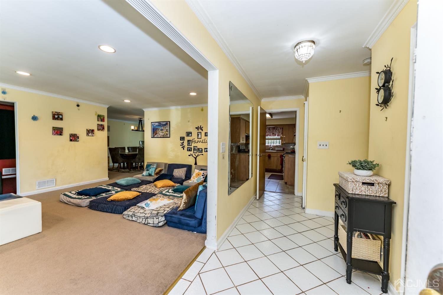 290 Roberts Road Orange, NJ 07050 - Photo 2 of 31 Gallery Image 2