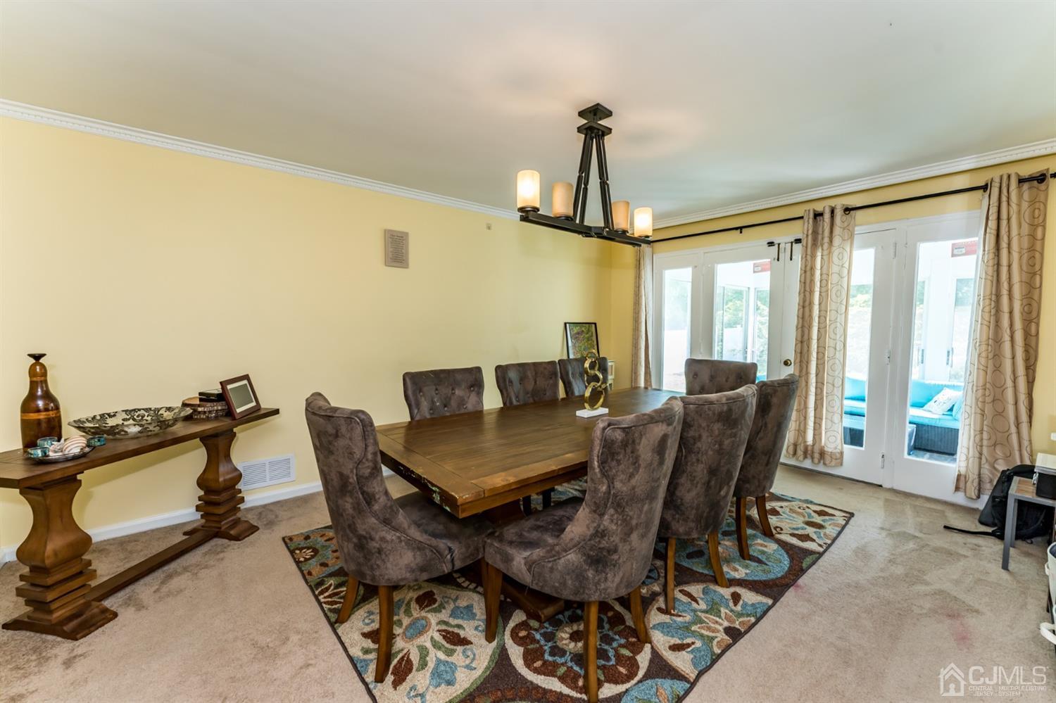 290 Roberts Road Orange, NJ 07050 - Photo 8 of 31 Gallery Image 8