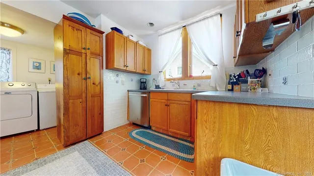 $3,950 | 47 A Melba Street, Milford, CT 06460