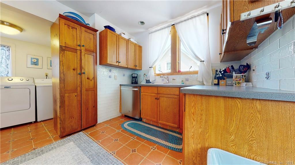 47 A Melba Street Milford, CT 06460 - Photo 8 of 28