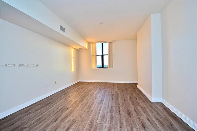 $2,850 | 888 Douglas Road, Unit 1606, Coral Gables, FL 33134