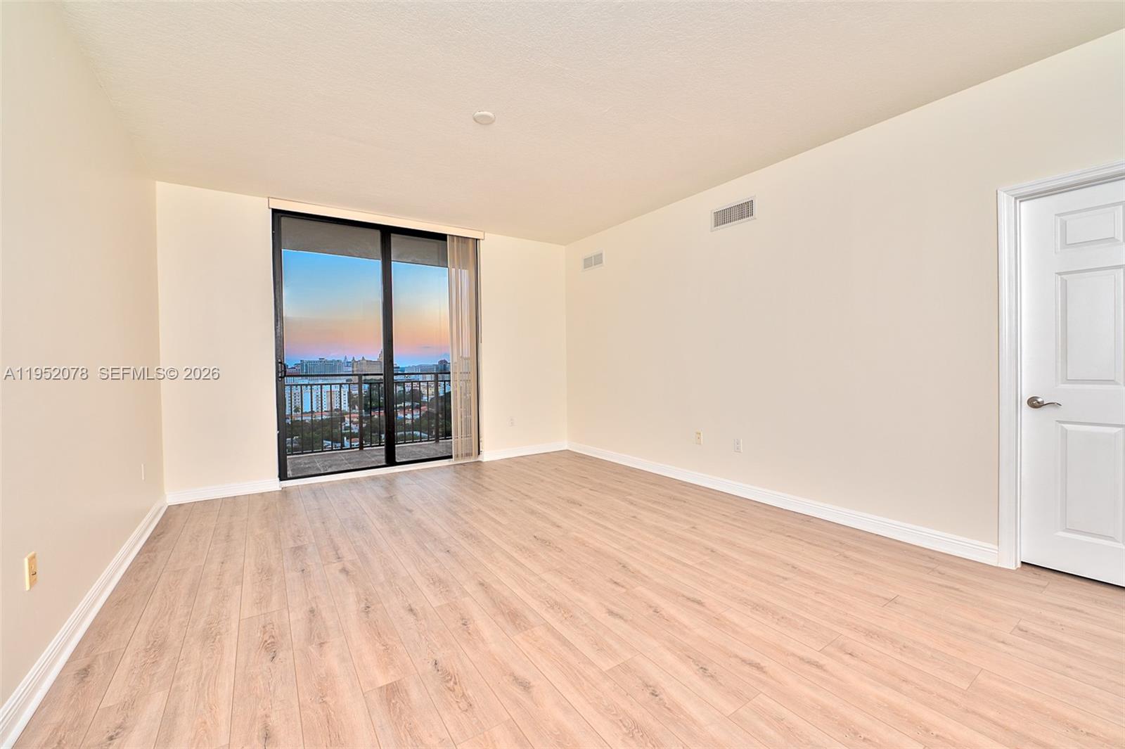 888 Douglas Road, Unit 1606 Coral Gables, FL 33134 - Photo 6 of 26