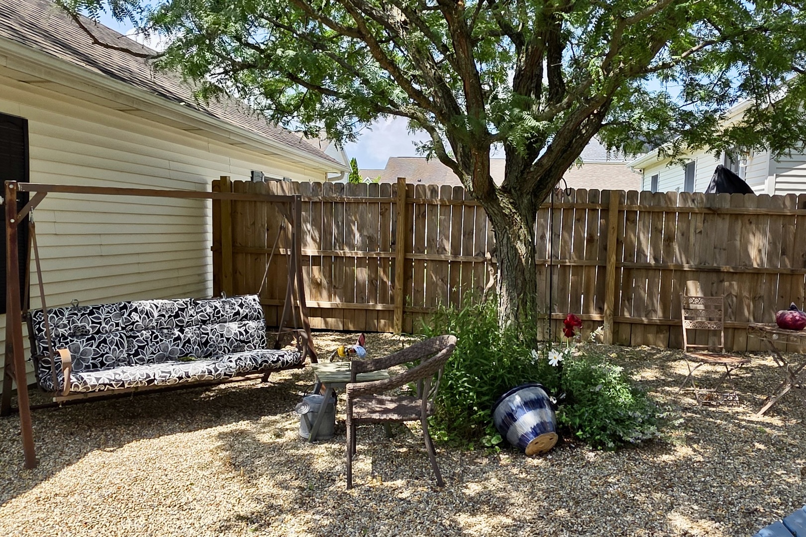 1103 Perry Lane Normal, IL 61761 - Photo 17 of 22 Gallery Image 17