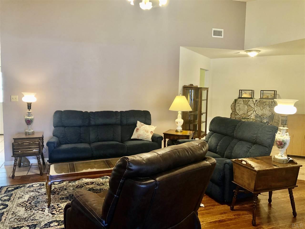 726 Valley Grande Road Pensacola, FL 32514 - Photo 8 of 34 Gallery Image 8