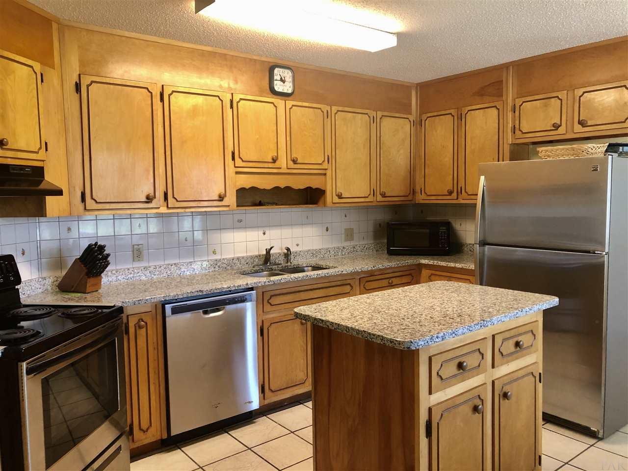 726 Valley Grande Road Pensacola, FL 32514 - Photo 10 of 34 Gallery Image 10