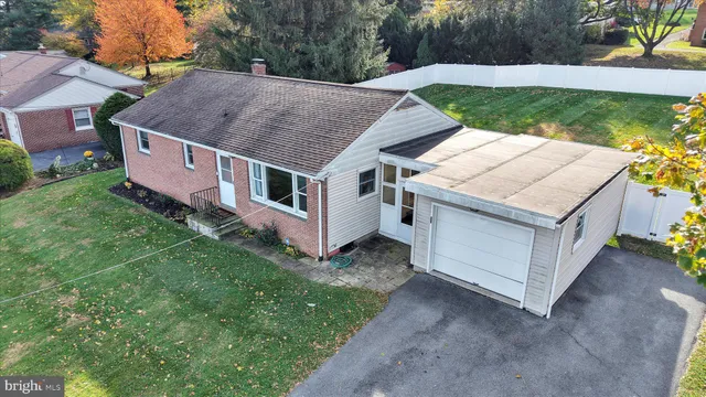 $325,000 | 3148 Bowman Road, Lancaster, PA 17601