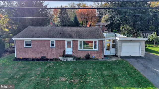 $325,000 | 3148 Bowman Road, Lancaster, PA 17601