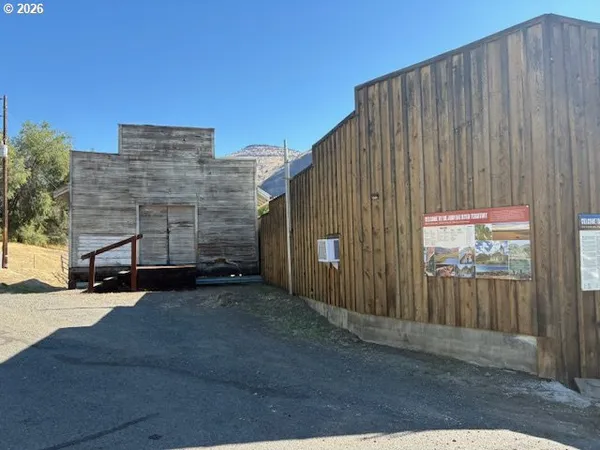 $375,000 | 41345 Highway 19, Kimberly, OR 97848