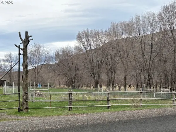 $375,000 | 41345 Highway 19, Kimberly, OR 97848