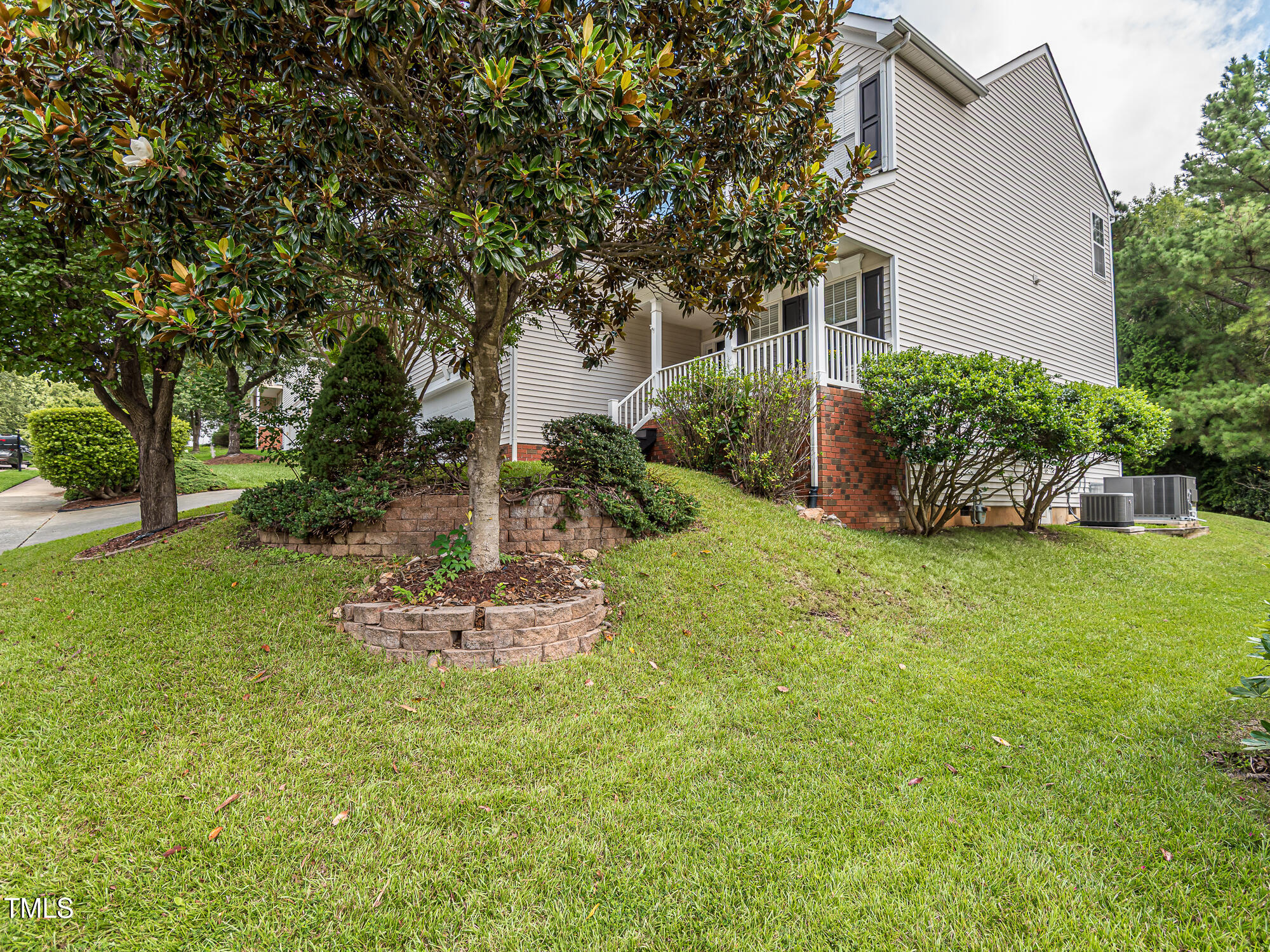 12504 Garden Tree Lane Raleigh, NC 27614 - Photo 31 of 34 InTrust_Realty_Lee_12504_Garden_Tree-351