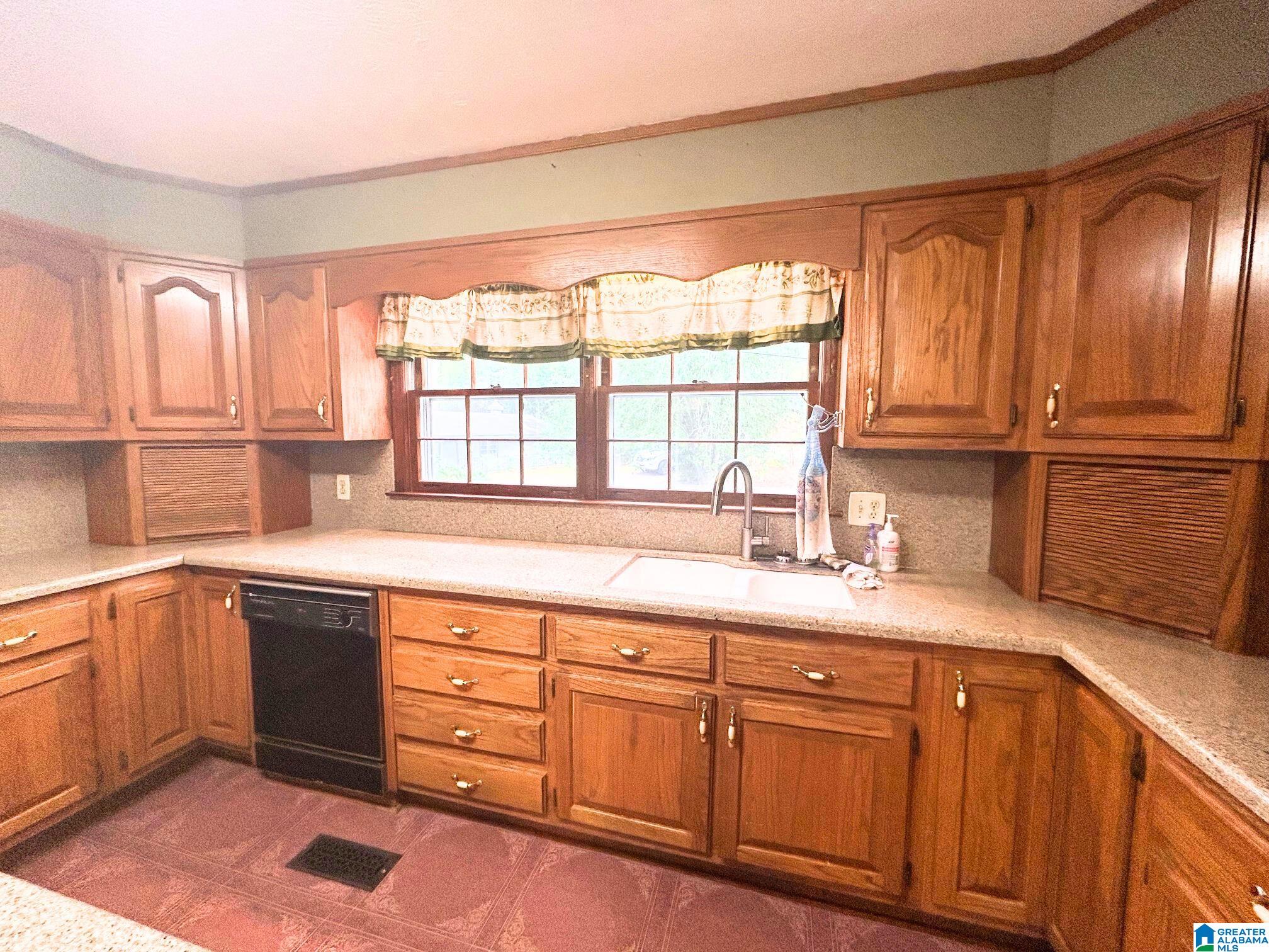 380 Cherokee Trail Ohatchee, AL 36271 - Photo 10 of 22