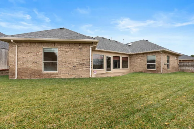 $369,000 | 402 Cedar Meadow Circle, Amarillo, TX 79124
