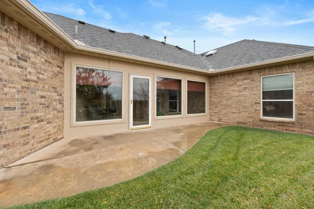 $369,000 | 402 Cedar Meadow Circle, Amarillo, TX 79124