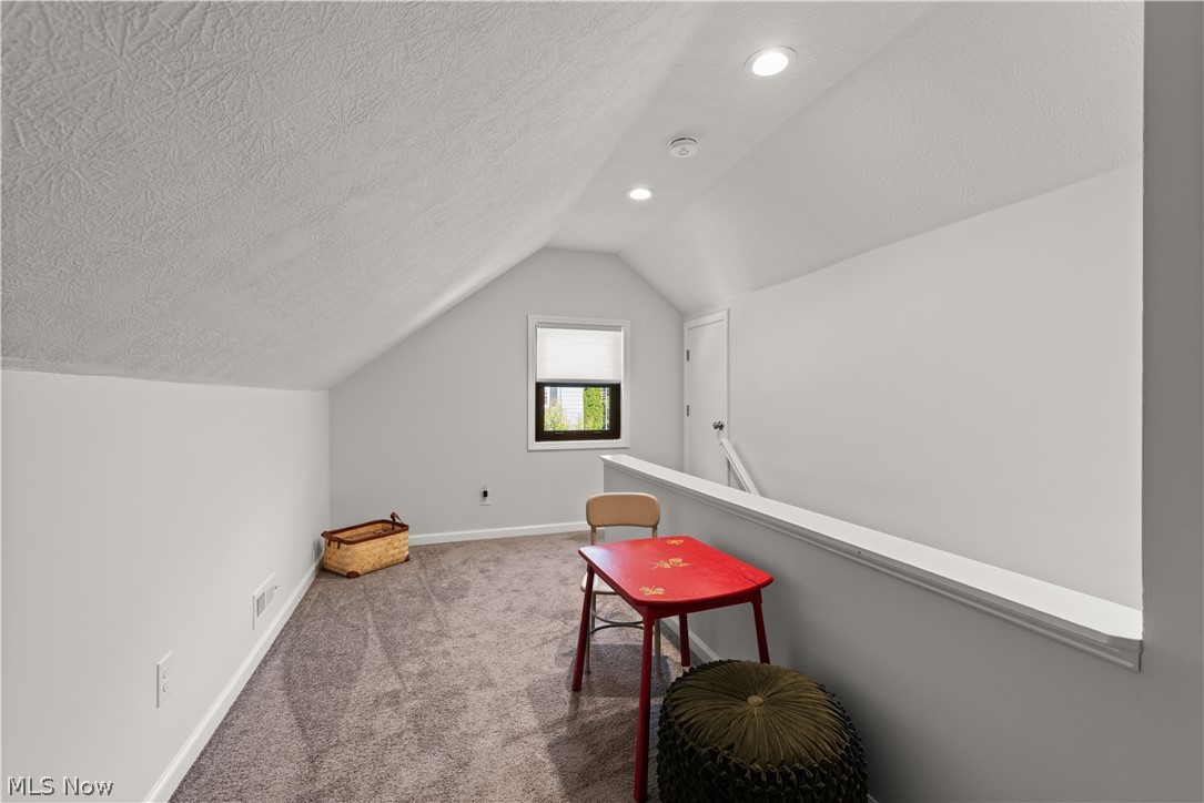 6430 Olde York Road Cleveland, OH 44130 - Photo 28 of 50