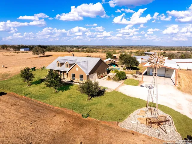 $1,200,000 | 14033 Farm To Market 775, La Vernia, TX 78121