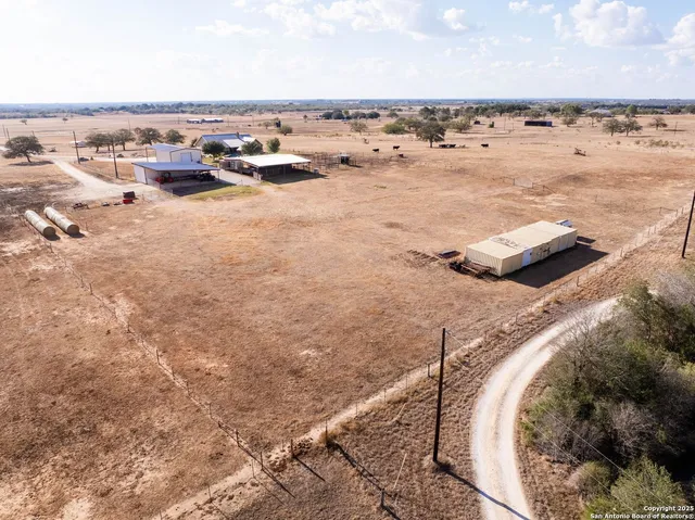 $1,200,000 | 14033 Farm To Market 775, La Vernia, TX 78121