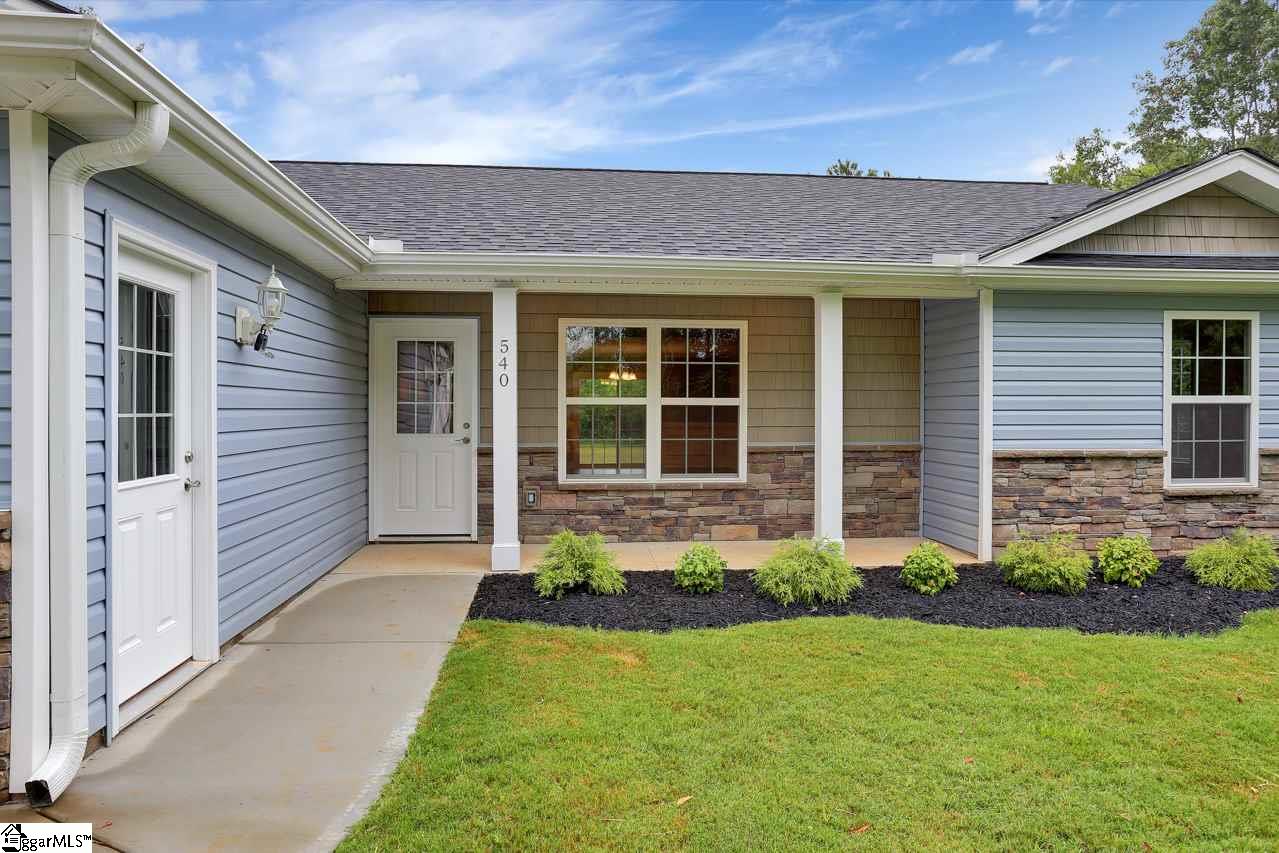 540 Brashears Road Campobello, SC 29322 - Photo 2 of 28