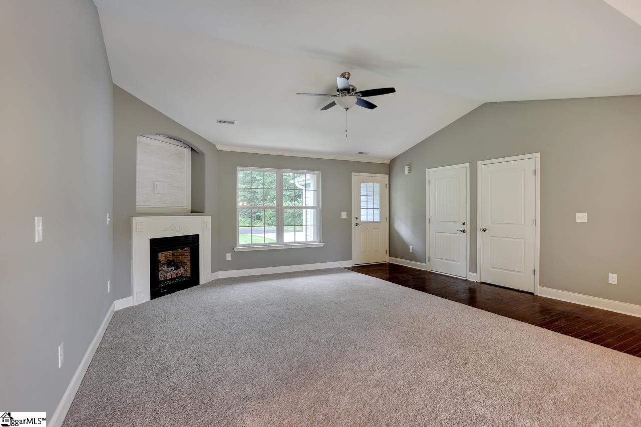 540 Brashears Road Campobello, SC 29322 - Photo 5 of 28